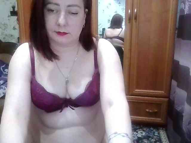 SophieNightAh webcam