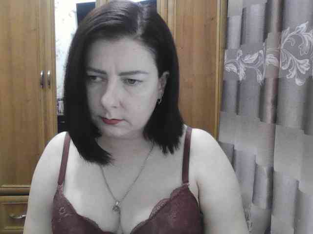SophieNightAh webcam