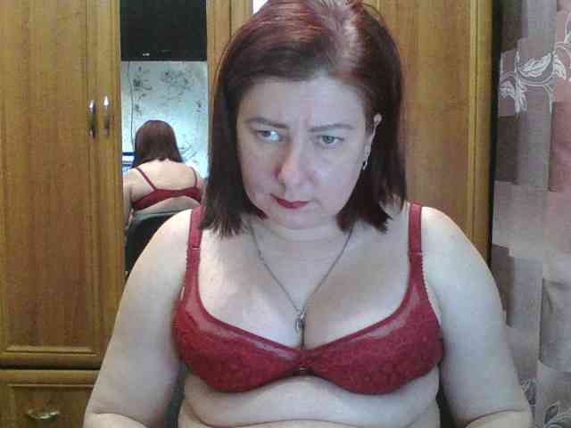 SophieNightAh webcam