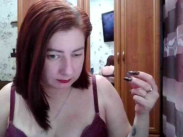 SophieNightAh webcam