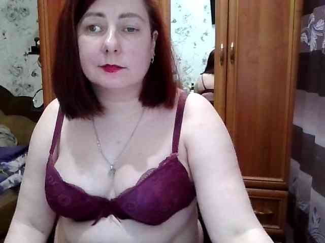 SophieNightAh webcam