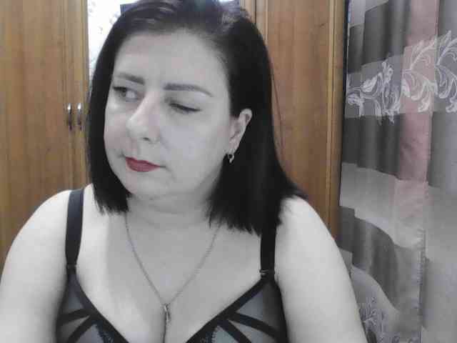SophieNightAh webcam