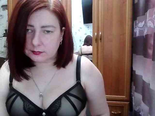 SophieNightAh webcam