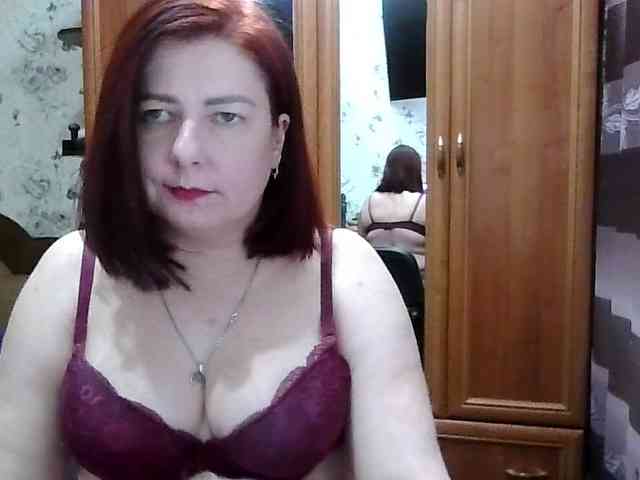 SophieNightAh webcam