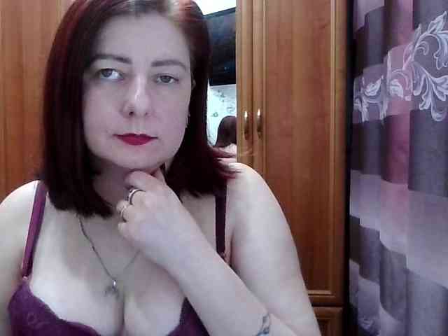 SophieNightAh webcam