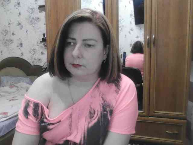 SophieNightAh webcam