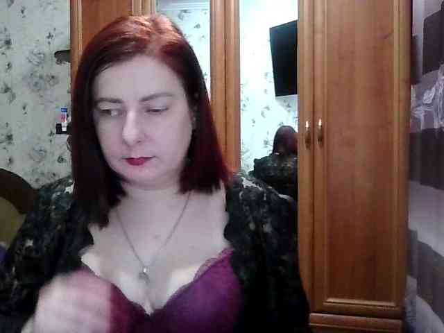 SophieNightAh webcam