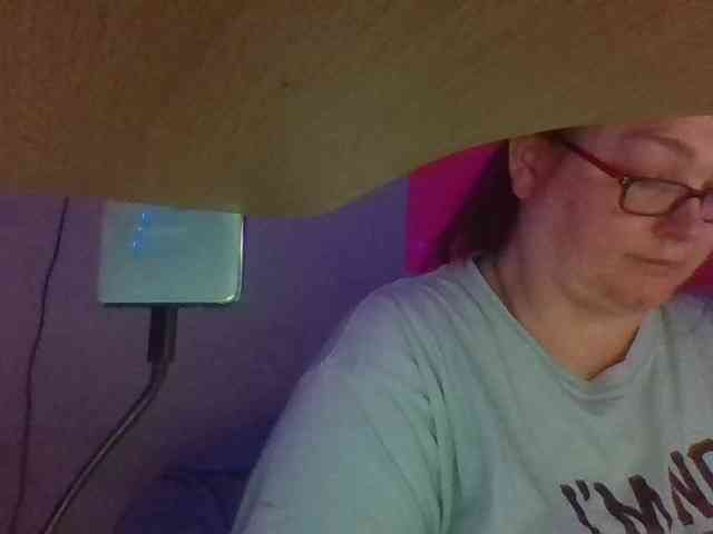 Hotmama2181 webcam