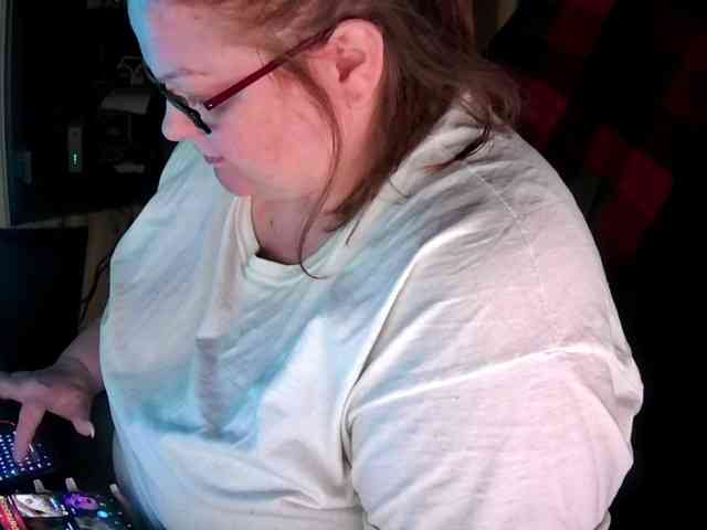 Hotmama2181 webcam