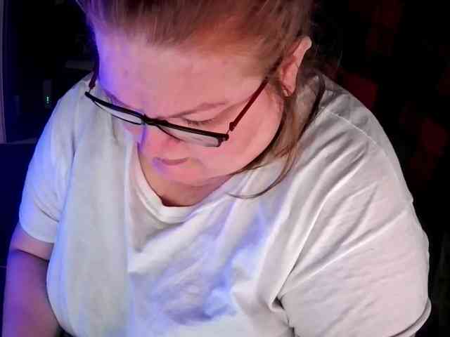 Hotmama2181 webcam