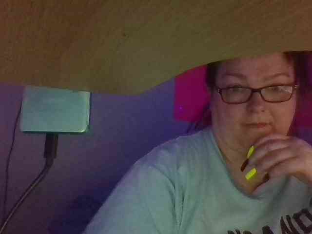 Hotmama2181 webcam