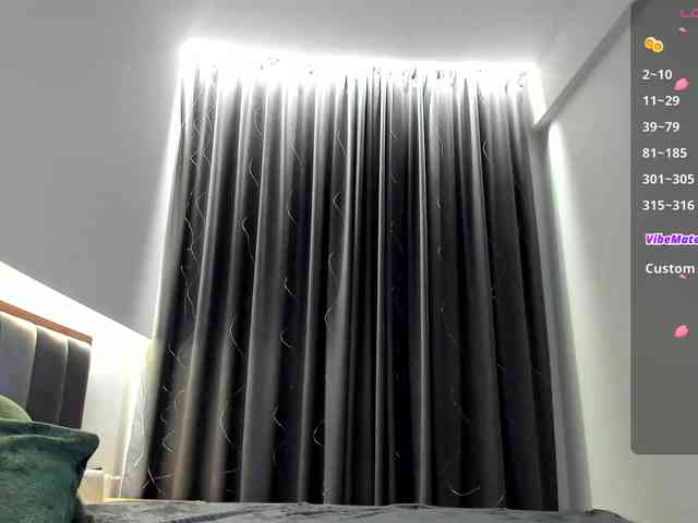 CharmAlina webcam