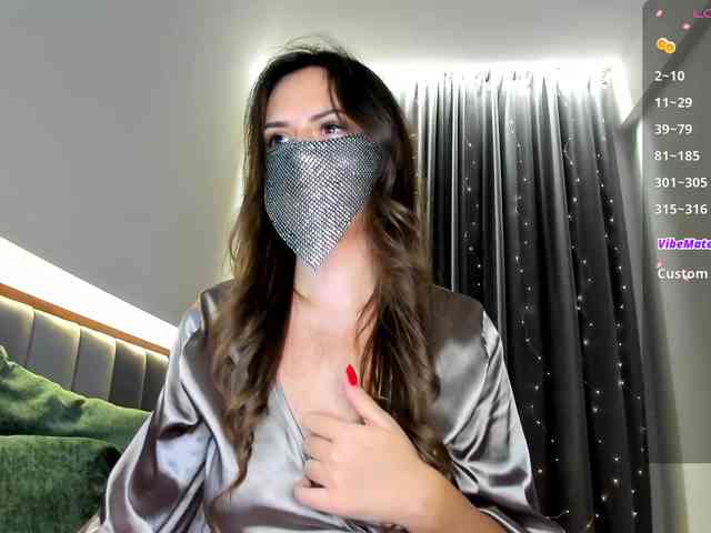 CharmAlina webcam