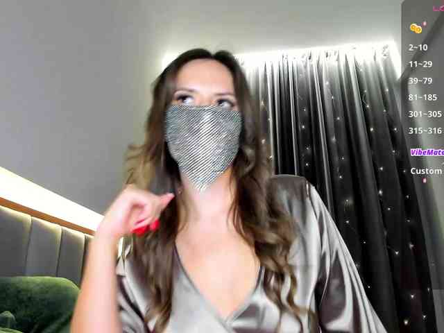 CharmAlina webcam