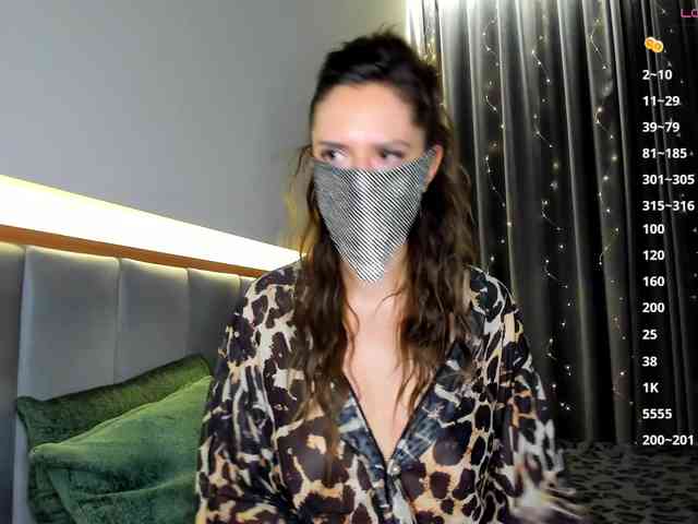 CharmAlina Live Webcam on BongaCams