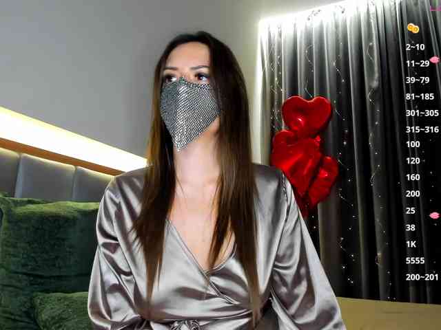 CharmAlina Live Webcam on BongaCams