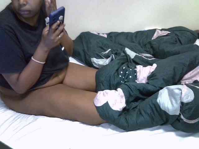 Sexy-tinsleey webcam