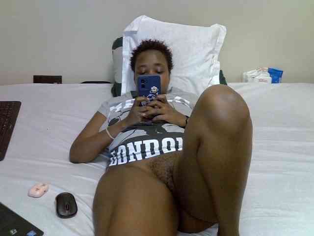 Sexy-tinsleey webcam