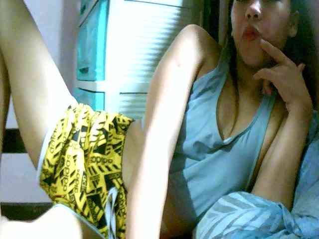 Mysteriouslovely webcam