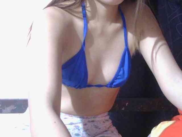 Mysteriouslovely webcam