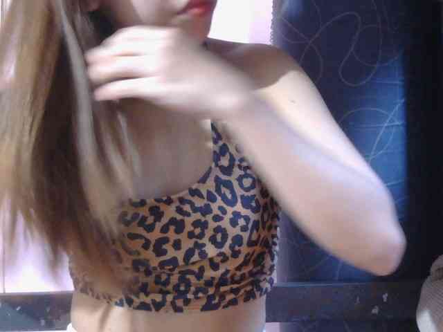 Mysteriouslovely webcam