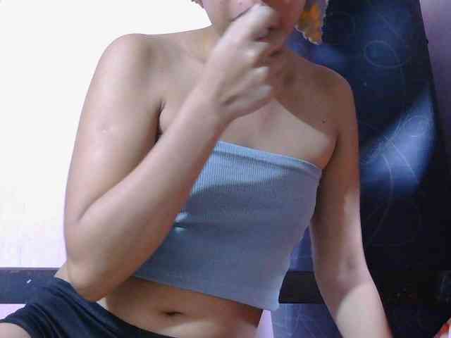 Mysteriouslovely webcam