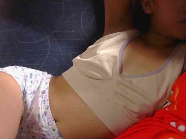 Mysteriouslovely Live Webcam on BongaCams