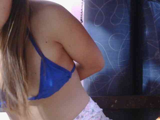 Mysteriouslovely webcam