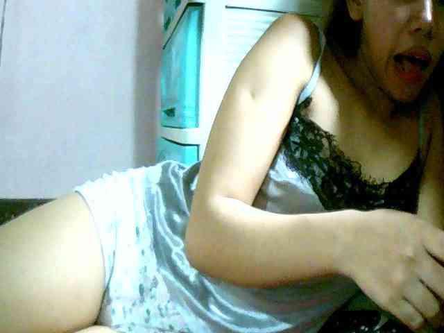 Mysteriouslovely webcam