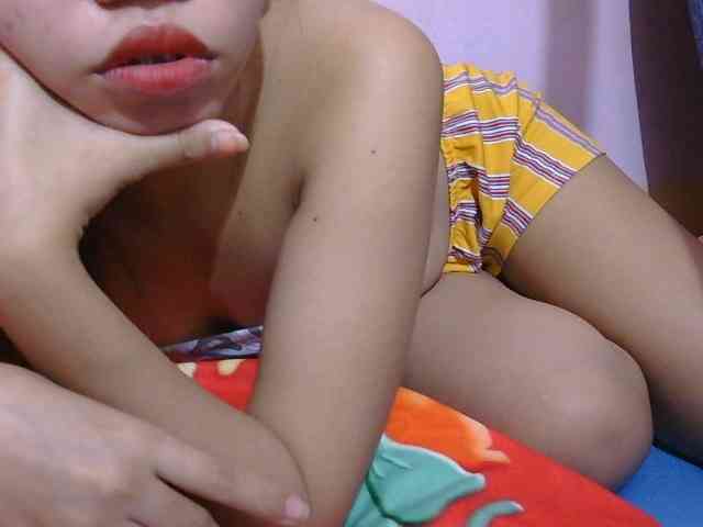 Mysteriouslovely webcam