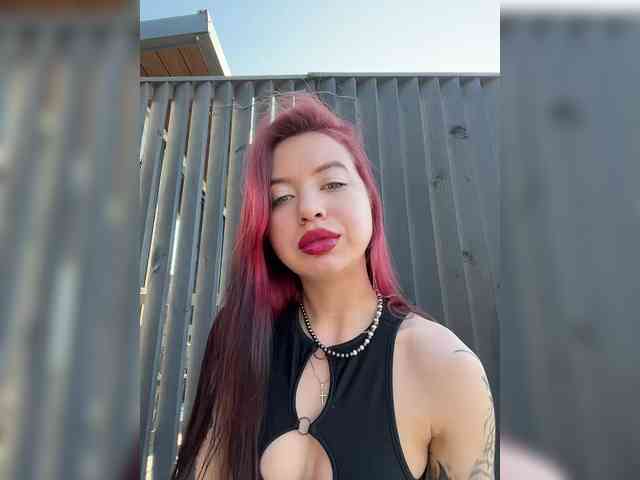 Lina69Femdom webcam
