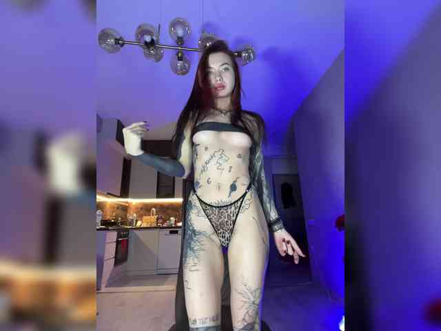 Lina69Femdom webcam