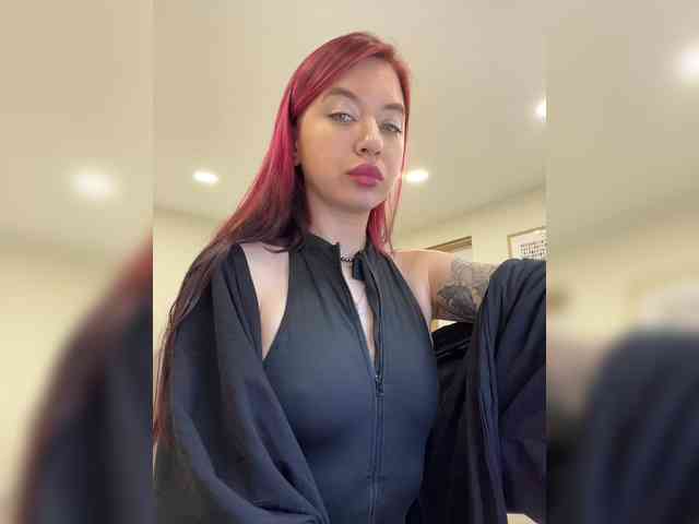 Lina69Femdom webcam