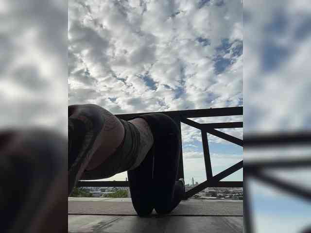 Lina69Femdom webcam