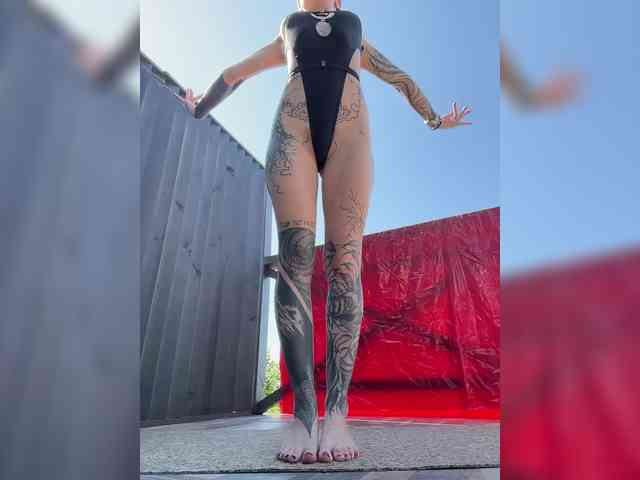 Lina69Femdom webcam