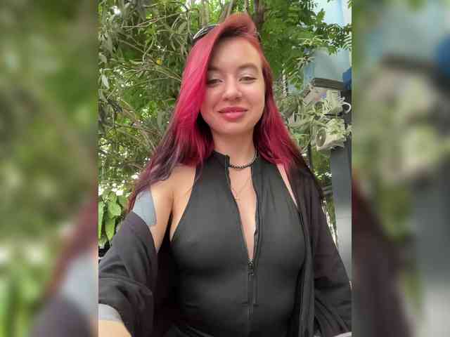 Lina69Femdom webcam