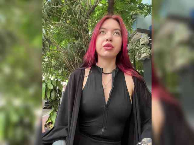 Lina69Femdom webcam