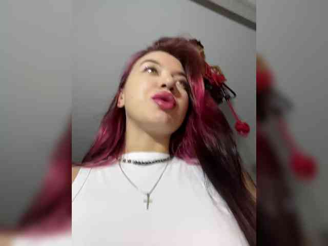 Lina69Femdom webcam