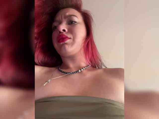 Lina69Femdom webcam