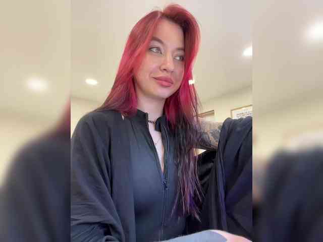 Lina69Femdom webcam