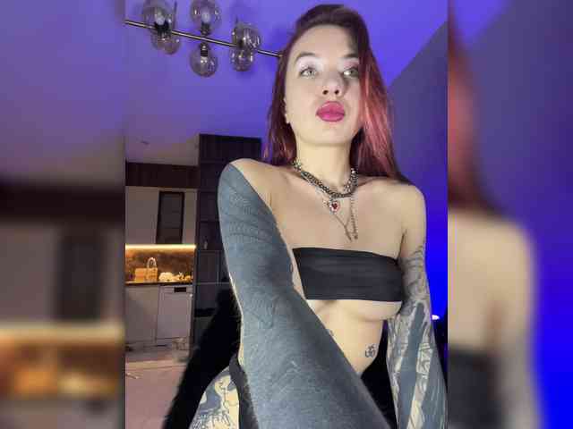 Lina69Femdom webcam