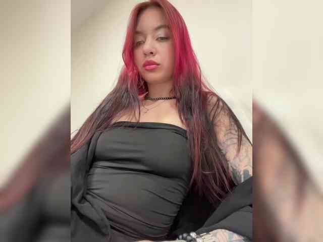 Lina69Femdom webcam