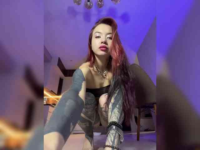 Lina69Femdom webcam