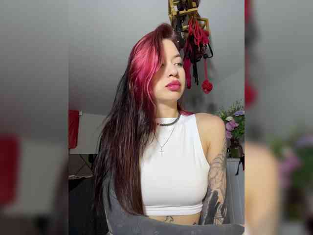 Lina69Femdom webcam