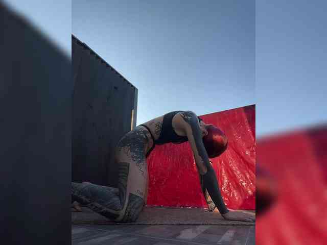 Lina69Femdom webcam