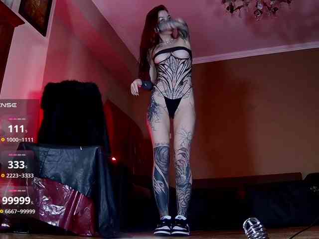 Lina69Femdom webcam