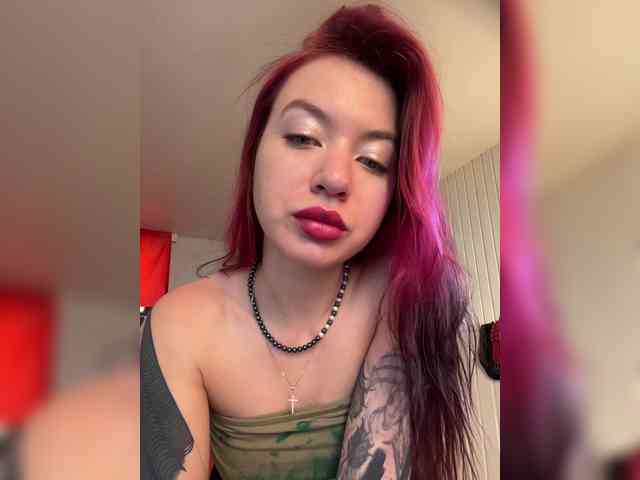 Lina69Femdom webcam