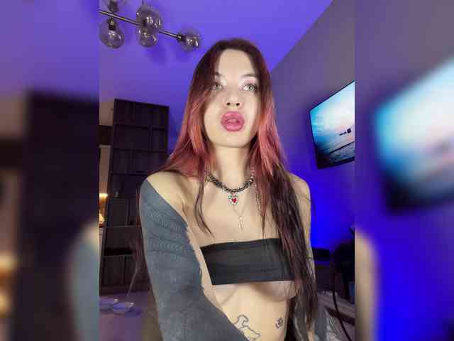Lina69Femdom webcam