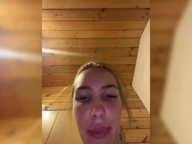 VenessaBrown webcam