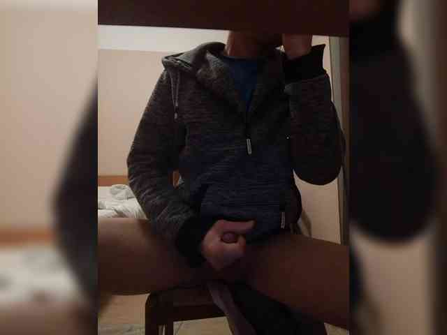 Nikoly221 Live Webcam on BongaCams